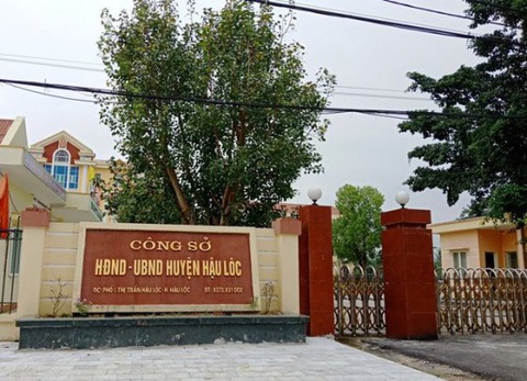 Nguyên phó chủ tịch UBND huyện bị cách hết chức vụ trong Đảng vì đánh bạc - Ảnh 1. Nguyên phó chủ tịch UBND huyện bị cách hết chức vụ trong Đảng vì đánh bạc - Ảnh 1.