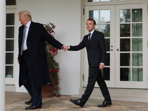 Nhìn lại nhiệm kỳ 4 năm của Tổng thống Donald Trump qua ảnh - Ảnh 5. Nhìn lại nhiệm kỳ 4 năm của Tổng thống Donald Trump qua ảnh - Ảnh 5.