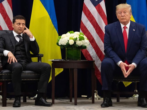 Nhìn lại nhiệm kỳ 4 năm của Tổng thống Donald Trump qua ảnh - Ảnh 9. Nhìn lại nhiệm kỳ 4 năm của Tổng thống Donald Trump qua ảnh - Ảnh 9.