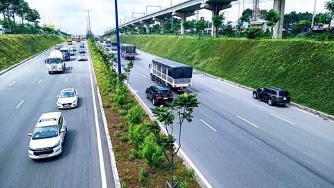 Thu phí xa lộ Hà Nội: cần được người dân và doanh nghiệp đồng thuận - Ảnh 1. Thu phí xa lộ Hà Nội: cần được người dân và doanh nghiệp đồng thuận - Ảnh 1.