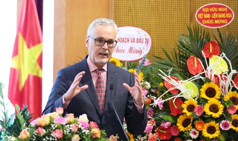 Các nhà ngoại giao nước ngoài ấn tượng và đặt niềm tin trước thềm Đại hội Đảng XIII - Ảnh 4. Các nhà ngoại giao nước ngoài ấn tượng và đặt niềm tin trước thềm Đại hội Đảng XIII - Ảnh 4.