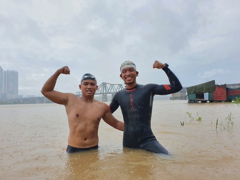 Bơi 200km từ Hà Nội đến cửa biển Thái Bình - Ảnh 2. Bơi 200km từ Hà Nội đến cửa biển Thái Bình - Ảnh 2.