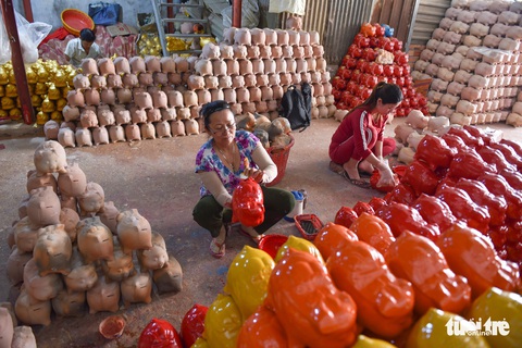 Nhộn nhịp làm trâu vàng Tân Sửu chào xuân - Ảnh 12. Nhộn nhịp làm trâu vàng Tân Sửu chào xuân - Ảnh 12.