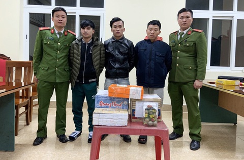 Pháo cấm tung hoành trên mạng - Ảnh 9. Pháo cấm tung hoành trên mạng - Ảnh 9.