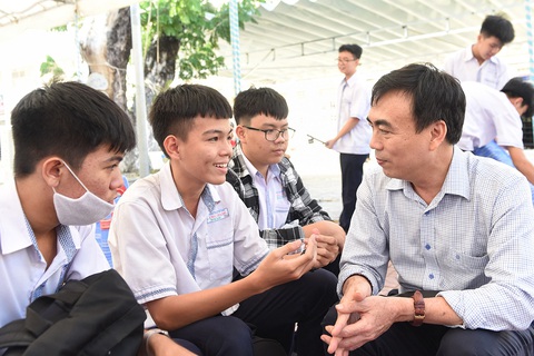 Rapper Wowy: Chọn ngành nghề theo tiếng gọi con tim - Ảnh 1. Rapper Wowy: Chọn ngành nghề theo tiếng gọi con tim - Ảnh 1.