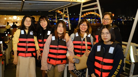 Du lịch biển hút, nhiều khu nghỉ dưỡng hạng sang kín chỗ - Ảnh 2. Du lịch biển hút, nhiều khu nghỉ dưỡng hạng sang kín chỗ - Ảnh 2.