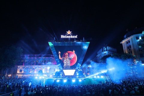 Đại tiệc Heineken Countdown tưng bừng, mở ra năm mới 2021 bừng sắc - Ảnh 5. Đại tiệc Heineken Countdown tưng bừng, mở ra năm mới 2021 bừng sắc - Ảnh 5.
