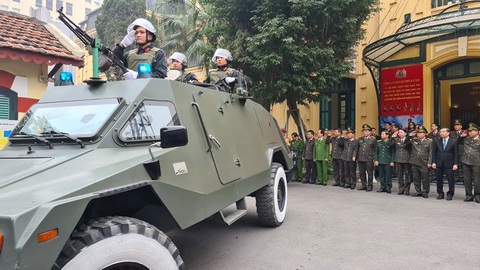 Công an Hà Nội huy động 100% quân số bảo vệ Đại hội Đảng lần thứ XIII - Ảnh 2. Công an Hà Nội huy động 100% quân số bảo vệ Đại hội Đảng lần thứ XIII - Ảnh 2.
