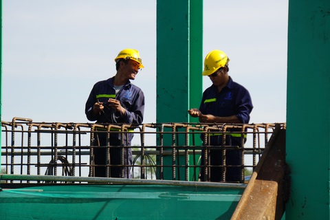Tất bật trên công trình cao tốc Phan Thiết - Dầu Giây - Ảnh 4. Tất bật trên công trình cao tốc Phan Thiết - Dầu Giây - Ảnh 4.