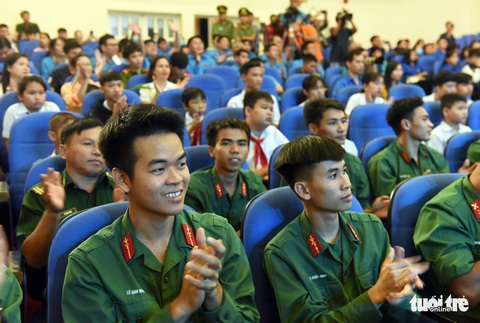 Hành trình Mùa xuân biển đảo trên đất thiêng Côn Đảo - Ảnh 4. Hành trình Mùa xuân biển đảo trên đất thiêng Côn Đảo - Ảnh 4.