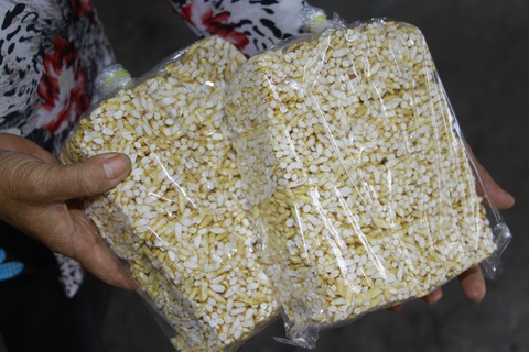 Bánh mứt quê gửi chiến sĩ biên giới Tây Nam ăn tết - Ảnh 4. Bánh mứt quê gửi chiến sĩ biên giới Tây Nam ăn tết - Ảnh 4.