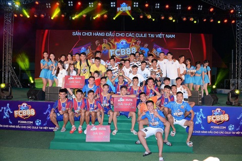 FCB88 - một năm đồng hành cùng người hâm mộ Việt Nam - Ảnh 6. FCB88 - một năm đồng hành cùng người hâm mộ Việt Nam - Ảnh 6.