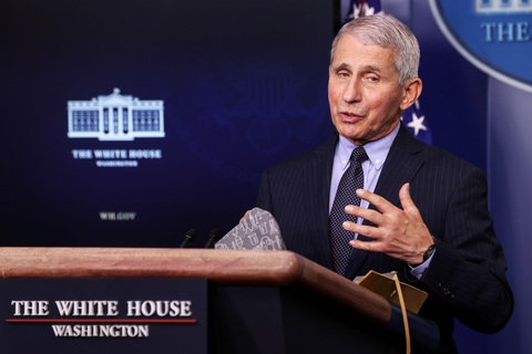 Ông Fauci thấy tự do khi không còn làm việc với ông Trump - Ảnh 1. Ông Fauci thấy tự do khi không còn làm việc với ông Trump - Ảnh 1.