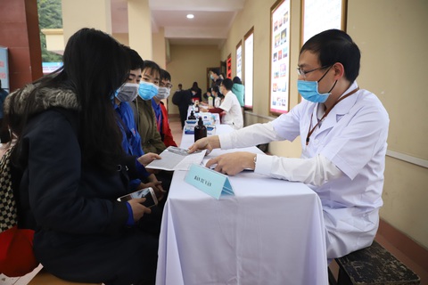 Vắc xin COVID-19 thứ 2 của Việt Nam sẽ tiêm cho người 18-75 tuổi - Ảnh 1. Vắc xin COVID-19 thứ 2 của Việt Nam sẽ tiêm cho người 18-75 tuổi - Ảnh 1.