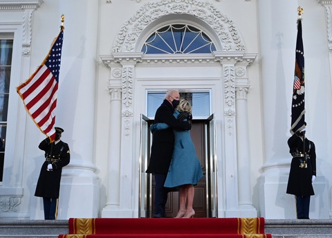 Toàn cảnh lễ nhậm chức của Tổng thống Mỹ Joe Biden qua ảnh - Ảnh 17. Toàn cảnh lễ nhậm chức của Tổng thống Mỹ Joe Biden qua ảnh - Ảnh 17.