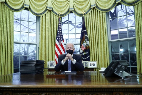 Toàn cảnh lễ nhậm chức của Tổng thống Mỹ Joe Biden qua ảnh - Ảnh 18. Toàn cảnh lễ nhậm chức của Tổng thống Mỹ Joe Biden qua ảnh - Ảnh 18.