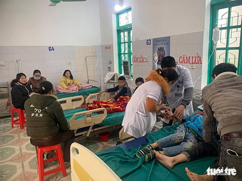 Cháy lớp học trường tiểu học, học sinh ngủ trưa tháo chạy - Ảnh 5. Cháy lớp học trường tiểu học, học sinh ngủ trưa tháo chạy - Ảnh 5.