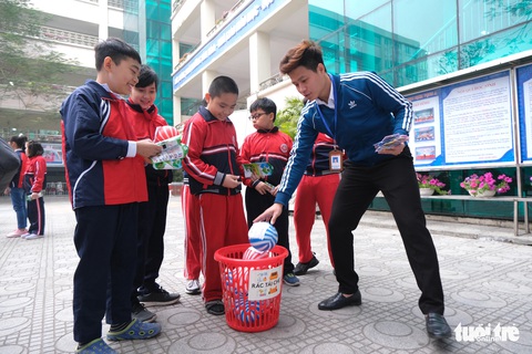 Ở trường các con có dùng ống hút nhựa không? - Ảnh 1. Ở trường các con có dùng ống hút nhựa không? - Ảnh 1.