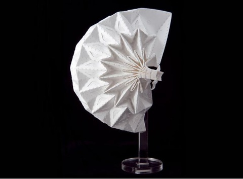 Khẩu trang origami chống COVID - Ảnh 1. Khẩu trang origami chống COVID - Ảnh 1.