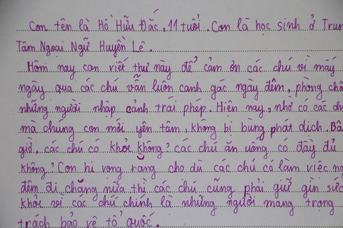 268 cánh thư của bạn nhỏ gửi lính biên cương - Ảnh 2. 268 cánh thư của bạn nhỏ gửi lính biên cương - Ảnh 2.