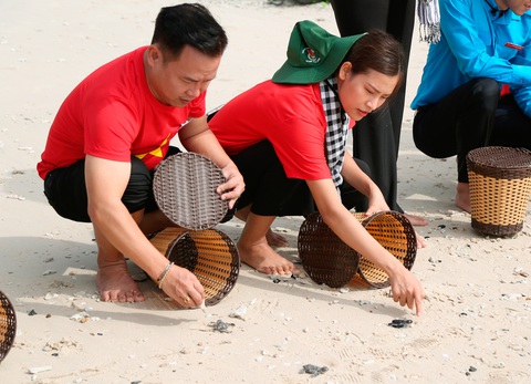 Sau Mùa xuân biển đảo sẽ là Mùa xuân biên giới biển đảo - Ảnh 5. Sau Mùa xuân biển đảo sẽ là Mùa xuân biên giới biển đảo - Ảnh 5.