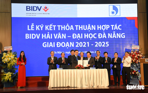 BIDV Hải Vân bắt tay hợp tác, tài trợ Đại học Đà Nẵng 6,25 tỉ đồng - Ảnh 1. BIDV Hải Vân bắt tay hợp tác, tài trợ Đại học Đà Nẵng 6,25 tỉ đồng - Ảnh 1.