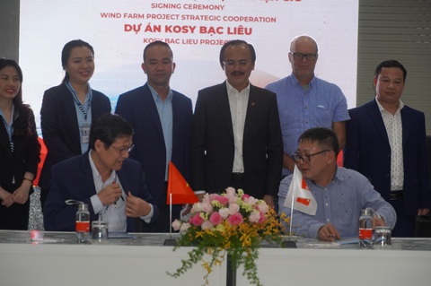 Cảng quốc tế Long An nhận chuyển giao vật tư cho các dự án điện gió - Ảnh 1. Cảng quốc tế Long An nhận chuyển giao vật tư cho các dự án điện gió - Ảnh 1.