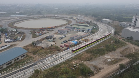 Chạy thử đoàn tàu đầu tiên của tuyến metro Nhổn - ga Hà Nội - Ảnh 4. Chạy thử đoàn tàu đầu tiên của tuyến metro Nhổn - ga Hà Nội - Ảnh 4.
