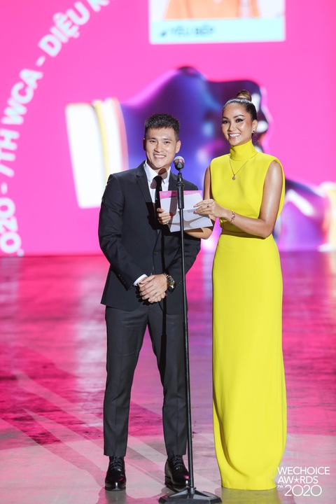 Thủy Tiên, Jack, MCK… được vinh danh tại WeChoice Awards 2020 - Ảnh 13. Thủy Tiên, Jack, MCK… được vinh danh tại WeChoice Awards 2020 - Ảnh 13.