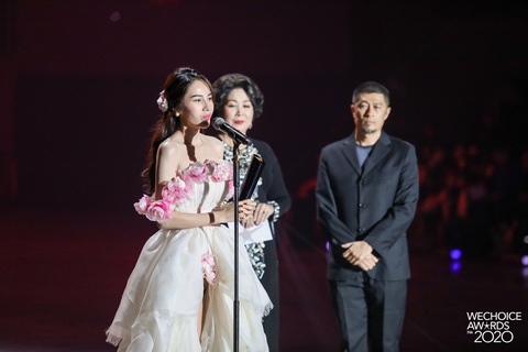 Thủy Tiên, Jack, MCK… được vinh danh tại WeChoice Awards 2020 - Ảnh 5. Thủy Tiên, Jack, MCK… được vinh danh tại WeChoice Awards 2020 - Ảnh 5.