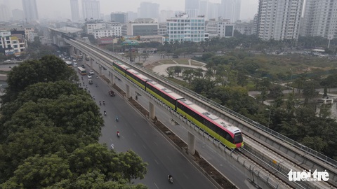Khách tham quan metro Nhổn - ga Hà Nội nhớ đeo khẩu trang, mang CMND - Ảnh 2. Khách tham quan metro Nhổn - ga Hà Nội nhớ đeo khẩu trang, mang CMND - Ảnh 2.