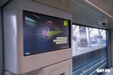 Khách tham quan metro Nhổn - ga Hà Nội nhớ đeo khẩu trang, mang CMND - Ảnh 9. Khách tham quan metro Nhổn - ga Hà Nội nhớ đeo khẩu trang, mang CMND - Ảnh 9.