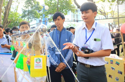 Nghỉ một ngày chợ cũng tiếc nhưng mà việc học của con là trên hết - Ảnh 7. Nghỉ một ngày chợ cũng tiếc nhưng mà việc học của con là trên hết - Ảnh 7.