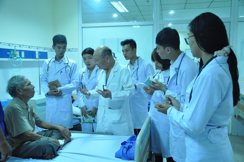 Đại học Phan Châu Trinh nâng chuẩn đào tạo ngành sức khỏe - Ảnh 2. Đại học Phan Châu Trinh nâng chuẩn đào tạo ngành sức khỏe - Ảnh 2.