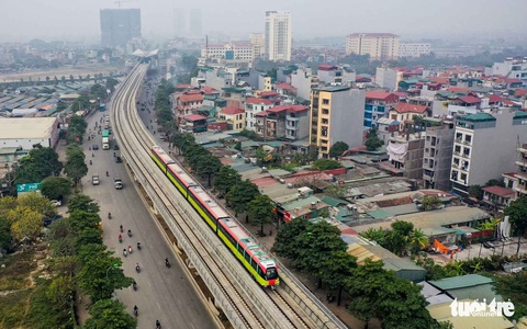 Thủ đô Hà Nội rực rỡ mừng Đại hội Đảng - Ảnh 5. Thủ đô Hà Nội rực rỡ mừng Đại hội Đảng - Ảnh 5.