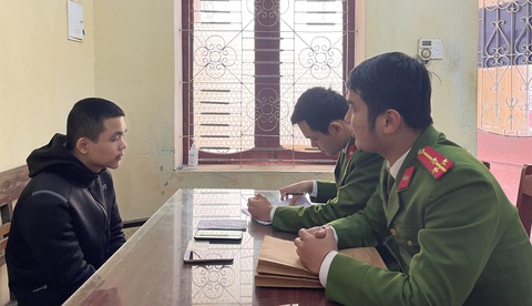 Một mình lừa đảo 400 vụ lấy lại tài khoản mạng xã hội, có ngày lừa 10 người - Ảnh 2. Một mình lừa đảo 400 vụ lấy lại tài khoản mạng xã hội, có ngày lừa 10 người - Ảnh 2.