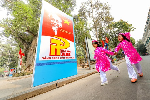 Dấu ấn nhiệm kỳ XII của Đảng: Chống tham nhũng để trong sạch bộ máy - Ảnh 1. Dấu ấn nhiệm kỳ XII của Đảng: Chống tham nhũng để trong sạch bộ máy - Ảnh 1.