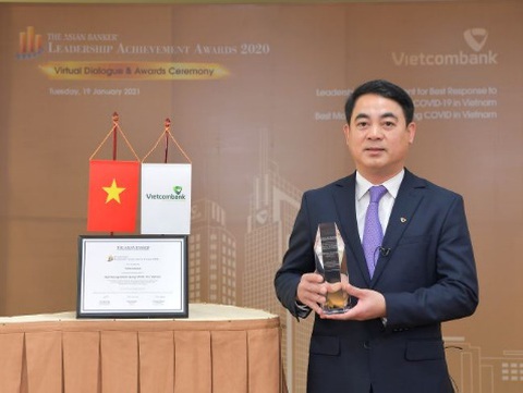 Vietcombank được trao tặng danh hiệu Ngân hàng được quản trị tốt nhất - Ảnh 2. Vietcombank được trao tặng danh hiệu Ngân hàng được quản trị tốt nhất - Ảnh 2.