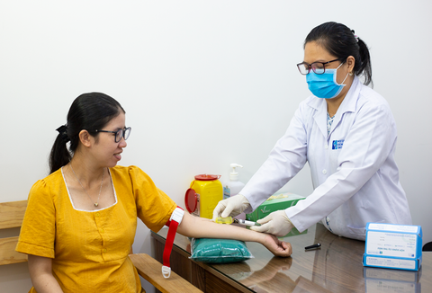 5.000 xét nghiệm tầm soát bệnh tan máu bẩm sinh miễn phí dành cho thai phụ cả nước - Ảnh 1. 5.000 xét nghiệm tầm soát bệnh tan máu bẩm sinh miễn phí dành cho thai phụ cả nước - Ảnh 1.