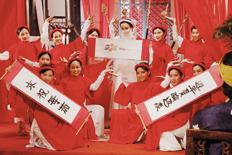 Web drama cổ trang Gái xấu xiên không gây sốt - Ảnh 7. Web drama cổ trang Gái xấu xiên không gây sốt - Ảnh 7.