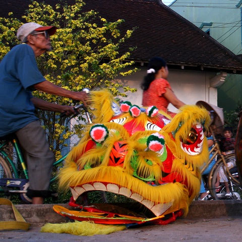 Tết xưa - Tết nay: Nhìn gốc mai, nhớ ông, nhớ bà, nhớ Tết năm nào - Ảnh 2. Tết xưa - Tết nay: Nhìn gốc mai, nhớ ông, nhớ bà, nhớ Tết năm nào - Ảnh 2.