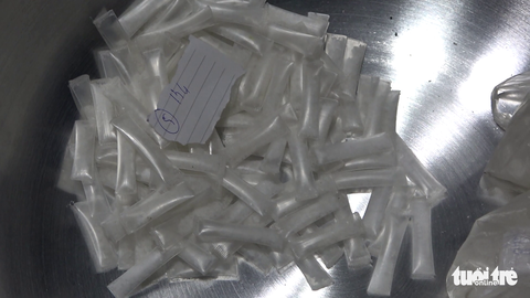 Người đàn bà 61 tuổi cầm đầu tụ điểm mua bán ma túy lớn ở Tiền Giang - Ảnh 2. Người đàn bà 61 tuổi cầm đầu tụ điểm mua bán ma túy lớn ở Tiền Giang - Ảnh 2.