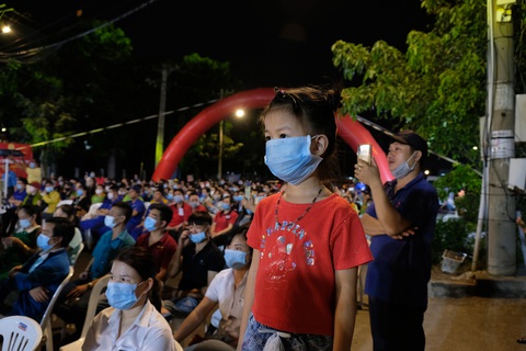 Tôi nhận vé về quê, mừng phát khóc, hai con ở nhà đang chờ mẹ - Ảnh 3. Tôi nhận vé về quê, mừng phát khóc, hai con ở nhà đang chờ mẹ - Ảnh 3.