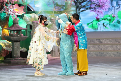 Táo quân Tân Sửu cười sâu cay nạn tham nhũng, tin giả, nâng khống thiết bị y tế, sách giáo khoa... - Ảnh 6. Táo quân Tân Sửu cười sâu cay nạn tham nhũng, tin giả, nâng khống thiết bị y tế, sách giáo khoa... - Ảnh 6.