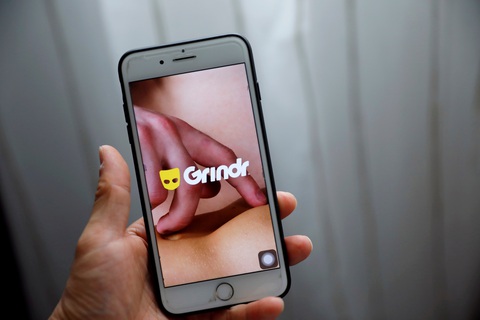 Ứng dụng hẹn hò đồng tính Grindr bị tuyên phạt gần 12 triệu USD - Ảnh 1. Ứng dụng hẹn hò đồng tính Grindr bị tuyên phạt gần 12 triệu USD - Ảnh 1.