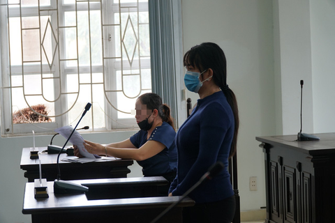 Chủ quán cà phê sai nhân viên tạt sơn vào quán cà phê hàng xóm - Ảnh 1. Chủ quán cà phê sai nhân viên tạt sơn vào quán cà phê hàng xóm - Ảnh 1.