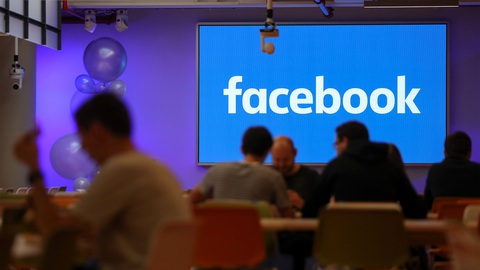 Doanh thu Facebook, Apple tăng kỷ lục trong COVID-19 - Ảnh 1. Doanh thu Facebook, Apple tăng kỷ lục trong COVID-19 - Ảnh 1.