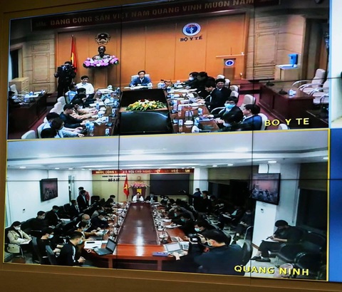 Nam hành khách bay cùng nữ công nhân Hải Dương cũng có kết quả dương tính với COVID-19 - Ảnh 1. Nam hành khách bay cùng nữ công nhân Hải Dương cũng có kết quả dương tính với COVID-19 - Ảnh 1.
