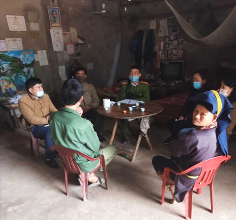 Đám cưới đi đón dâu tới sát nhà cô dâu phải quay về vì COVID-19 - Ảnh 1. Đám cưới đi đón dâu tới sát nhà cô dâu phải quay về vì COVID-19 - Ảnh 1.