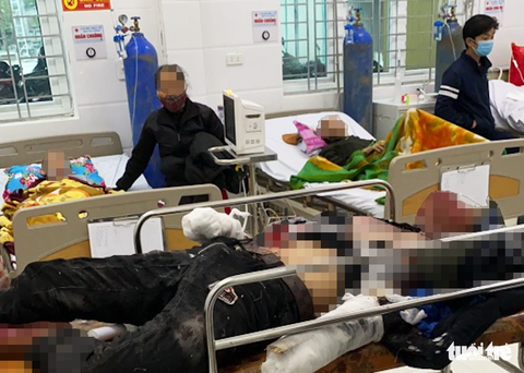Pháo tự chế nổ dữ dội, 3 học sinh lớp 10 bị thương, một em nát hai bàn tay - Ảnh 1. Pháo tự chế nổ dữ dội, 3 học sinh lớp 10 bị thương, một em nát hai bàn tay - Ảnh 1.